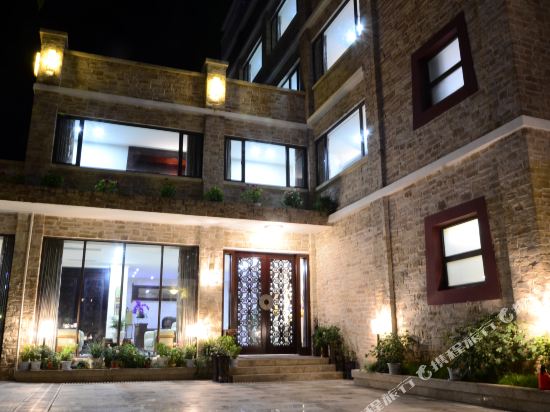 Yangjinge Inn - carbon neutral hotel in Unknown City