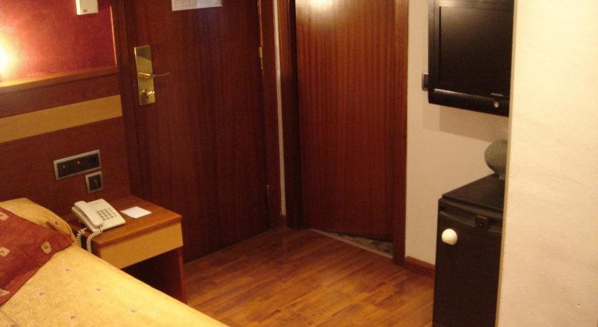 Hotel Iris — hotel in Granollers