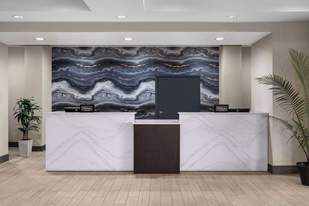 DoubleTree by Hilton Las Vegas Airport - photo 4