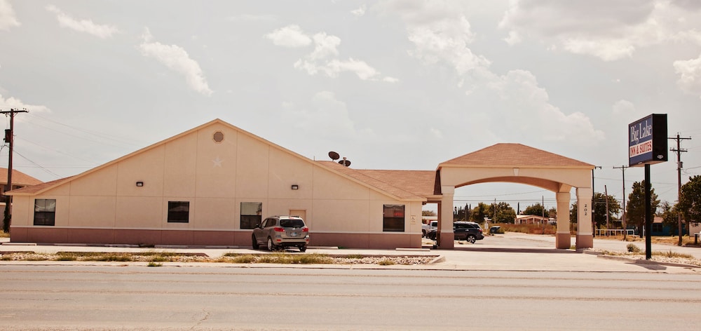Big Lake Inn & Suites - photo 54