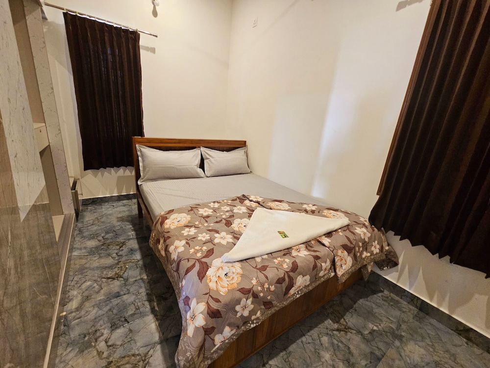 Bricknest Hillview - carbon neutral hotel in Mysore