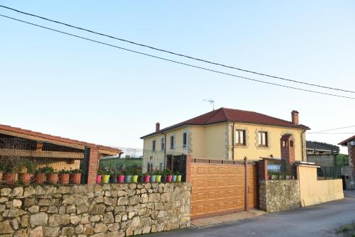 Apartamentos Rurales Los Solares — 4-Star Luxury Hotel in Miengo, Spain