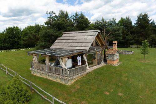 Holiday Home Ernest Zelezni With Hot Tub 17672252 — Ivancna Gorica