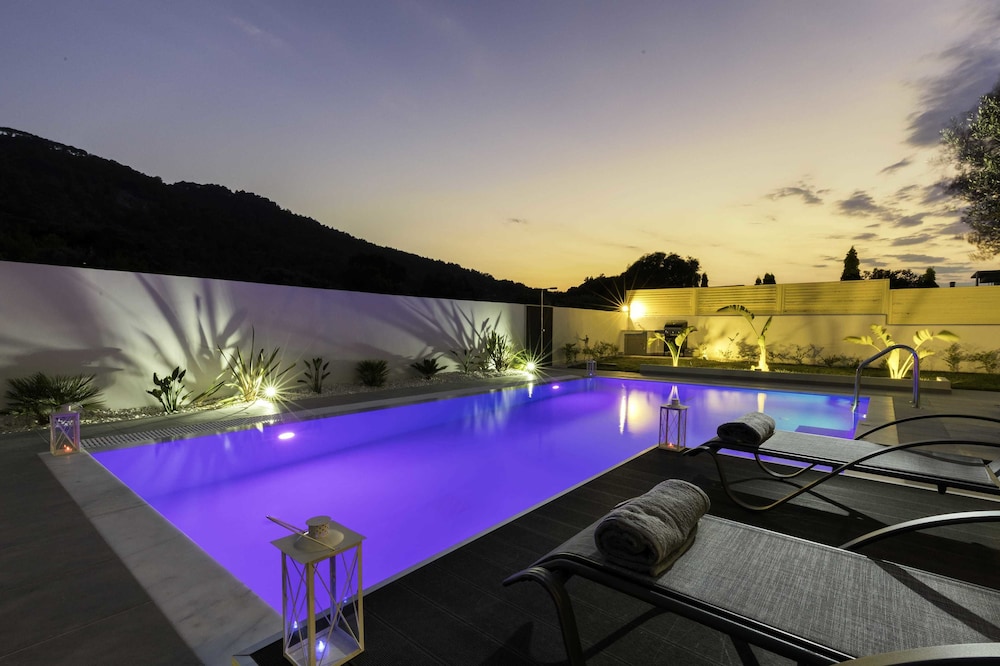 Filerimos bellevue villa — 4-Star Luxury Hotel in Rodos, Greece
