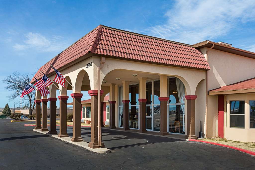 Rodeway Inn Roswell West - photo 2