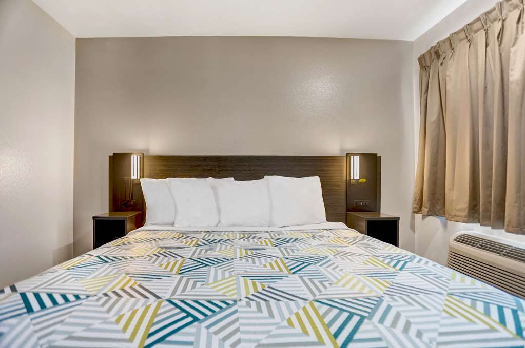 Motel6 San Bernardino CA North - photo 14