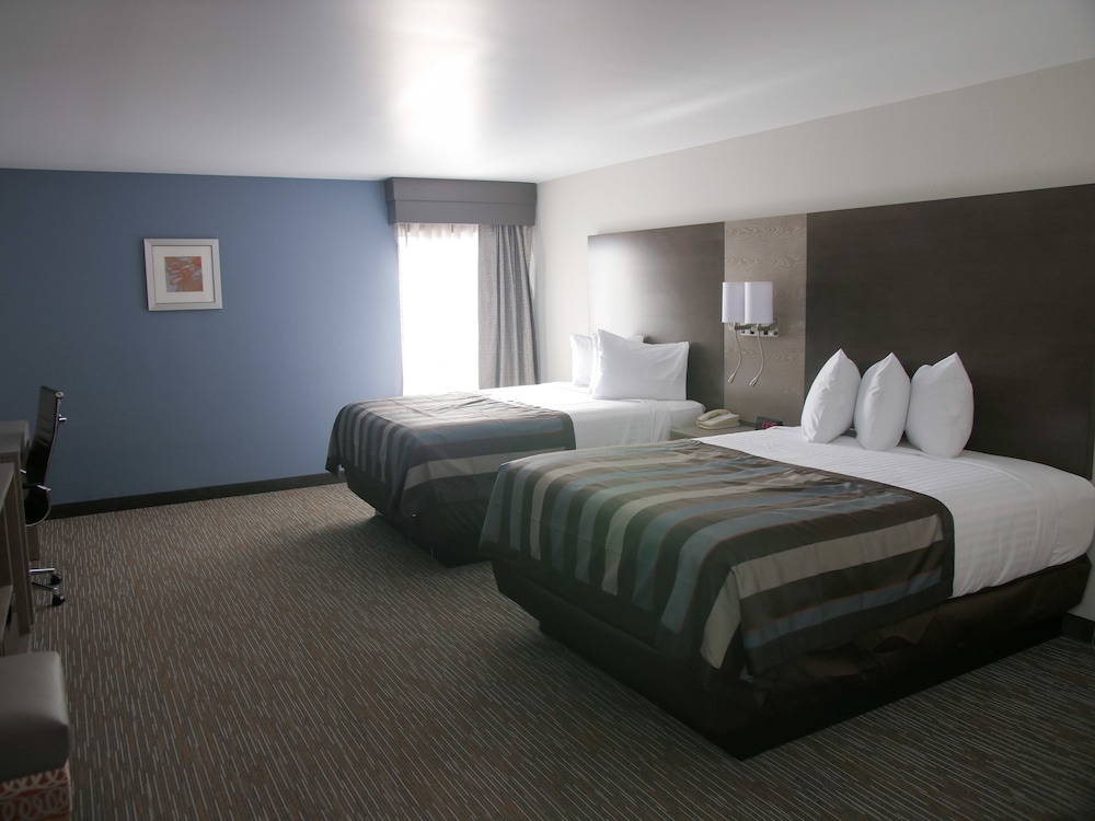 Wingate by Wyndham Louisville Fair and Expo - photo 16