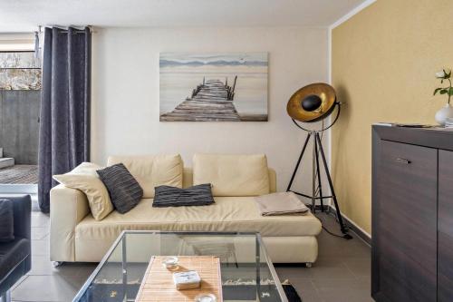 Steg 1 — 4-Star Luxury Hotel in Moos, Germany