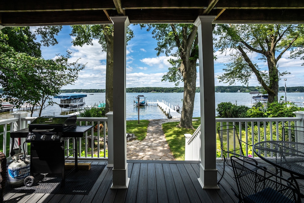 Sunset Getaway on Delavan Lake — hotel in Delavan