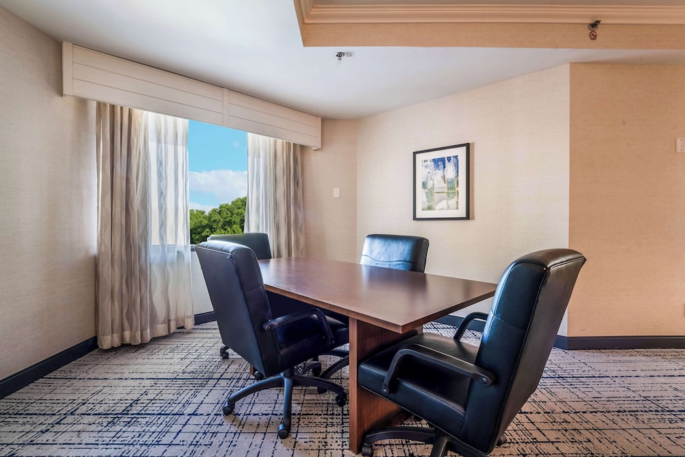 DoubleTree by Hilton South Charlotte Tyvola - photo 19