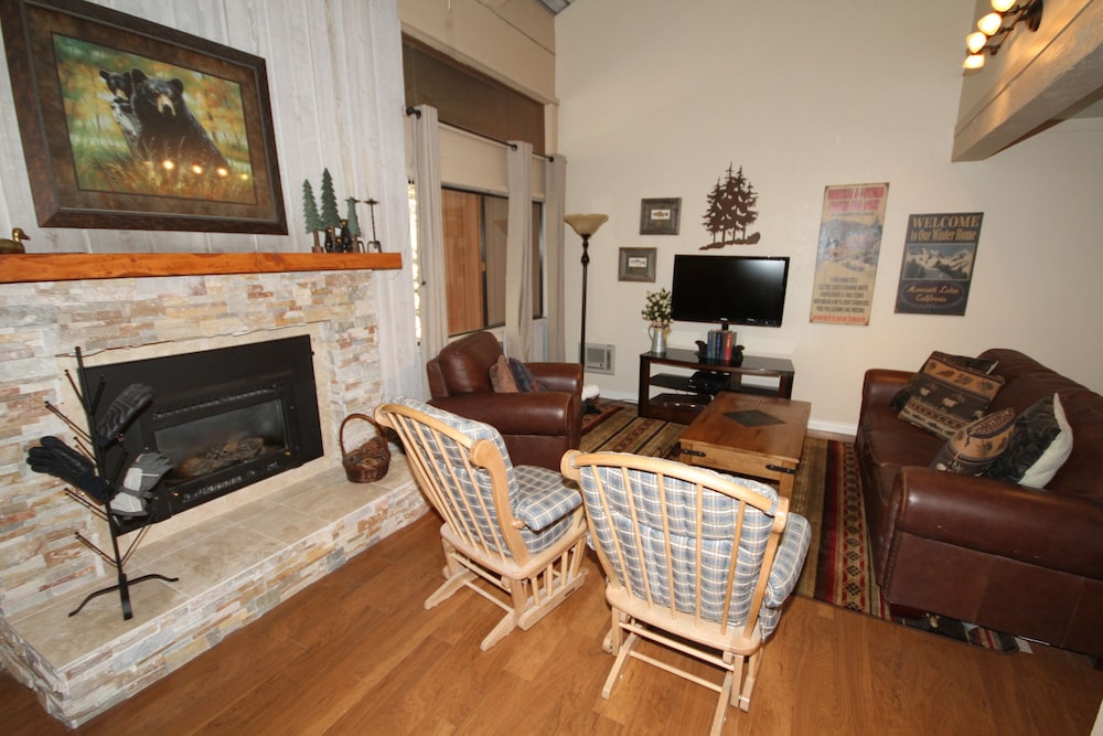 Mammoth Ski & Racquet Club - photo 42