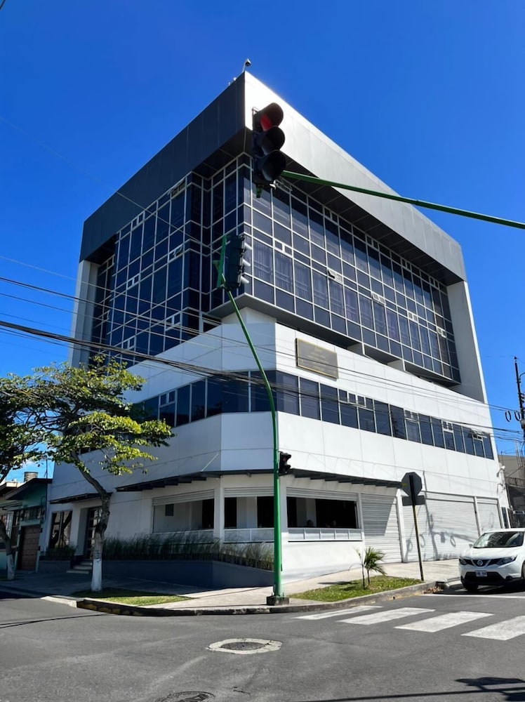 Apartahotel Altos de la Sabana in San Jose, Costa Rica