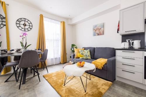 Wild Roses Serviced Apartments Chelsea — 4-Star Luxury Hotel in London, United Kingdom