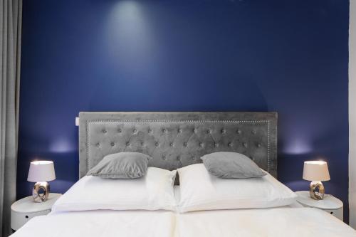Luxurious flat 160m2 in center 3 bedrooms AC garden parking — 4-Star Luxury Hotel in Banska Bystrica, Slovakia