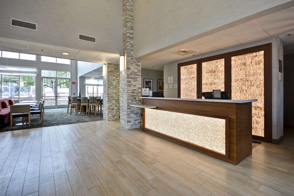 Homewood Suites by Hilton Oakland Waterfront - photo 9