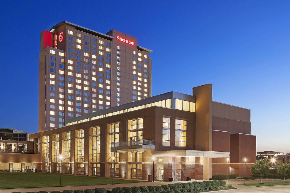 Sheraton Overland Park Hotel at the Convention Center - photo 2