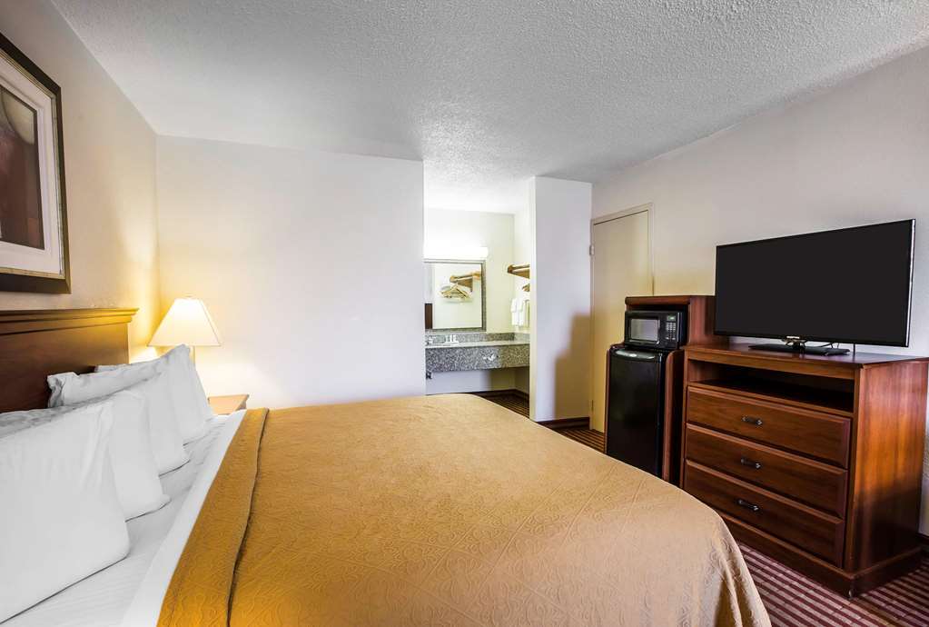 Quality Inn Madison - photo 12