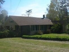 VanWinkle Inn - photo 33