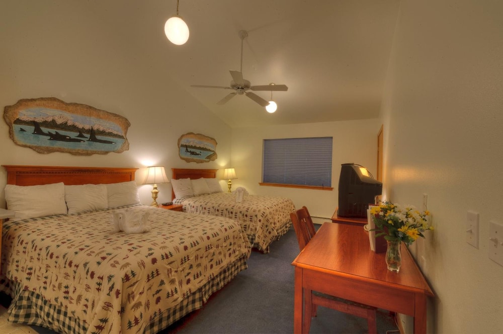 Frontier Suites Hotel in Juneau - photo 16