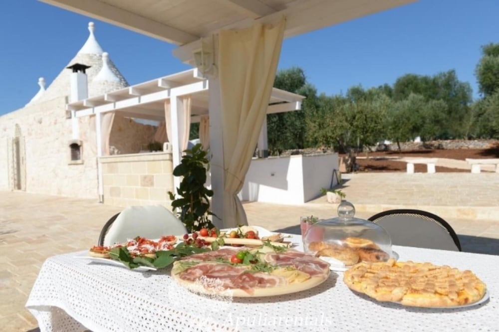 Trullo Milu with Pool — hotel in San Michele Salentino