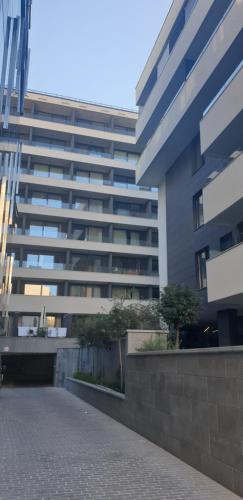 Golden Studio private parking