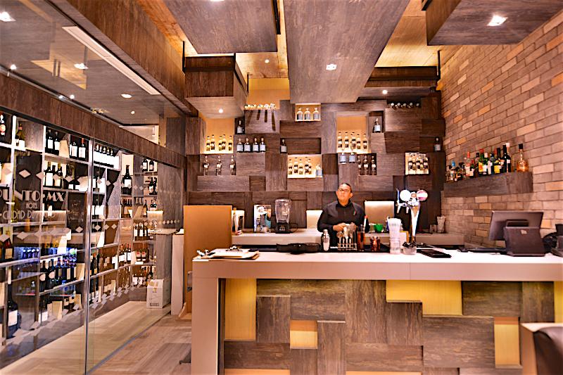 Bar