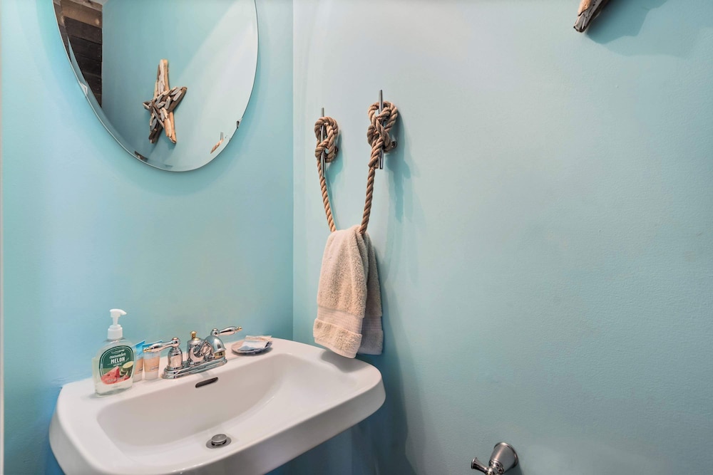 Bayview Landing #1 Sleeps 10 - photo 13
