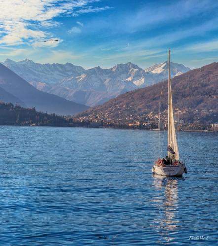 Lily Lake Maggiore — 4-Star Luxury Hotel in Laveno, Italy