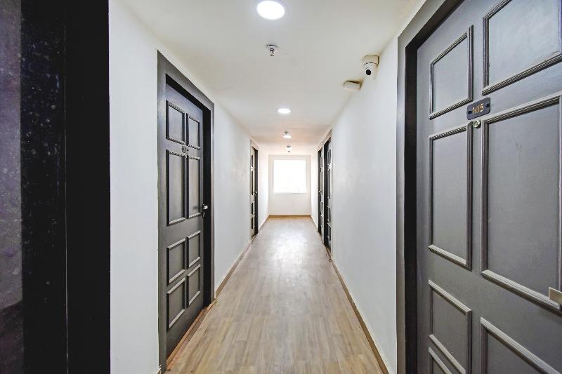 Super Townhouse The Royal Retreat — 4-Star Luxury Hotel in Kolkata, India