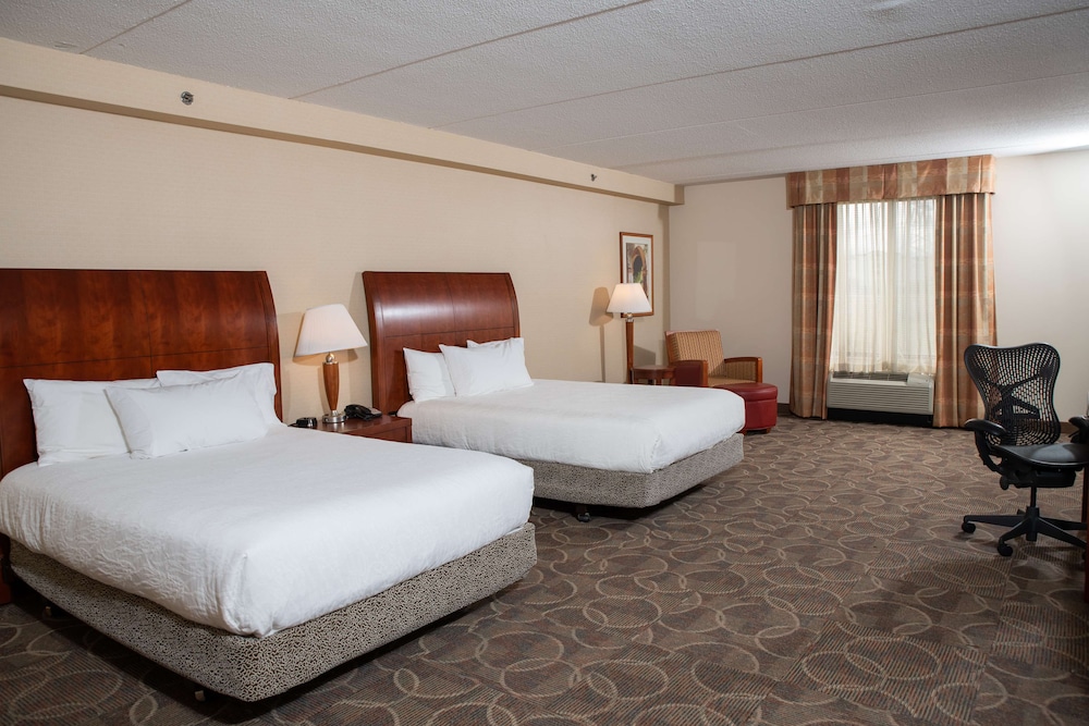 Hilton Garden Inn Erie - photo 17