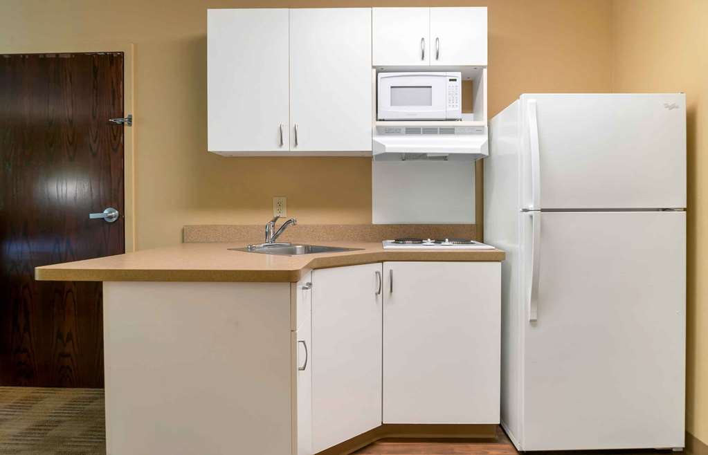 Extended Stay America Suites Detroit Canton - photo 11