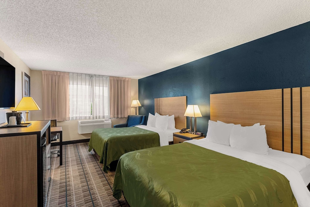 Quality Inn Denver Northeast Brighton — Brighton — photo 2