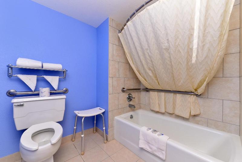 Americas Best Value Inn Clear Lake - photo 14