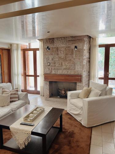 Casa Cedro Mendoza — 4-Star Luxury Hotel in Mendoza, Argentina