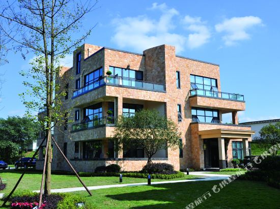 Xinhua Haiyi Qushangyuan Hotel in Luocheng, People's Republic of China