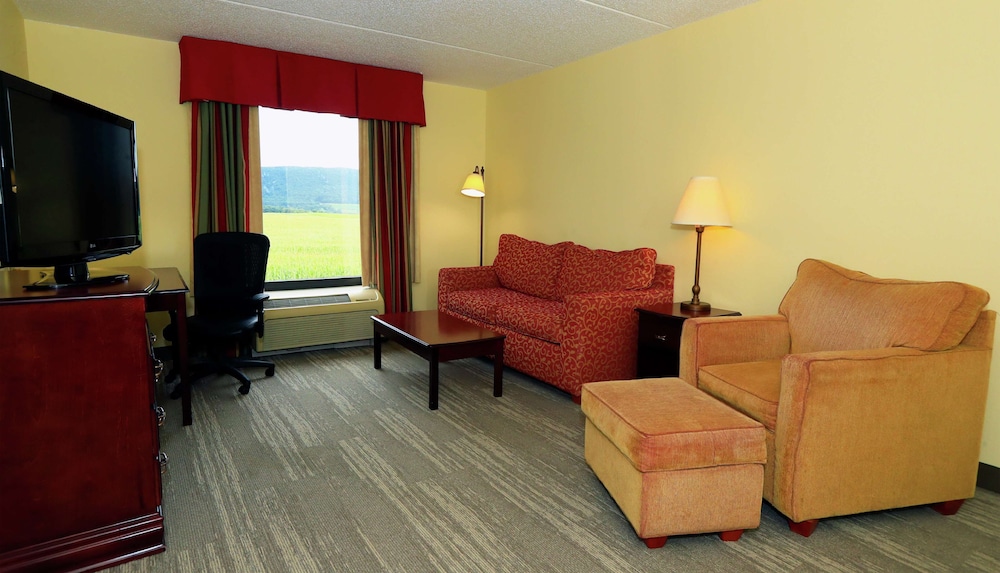 Hampton Inn & Suites Lamar - photo 39