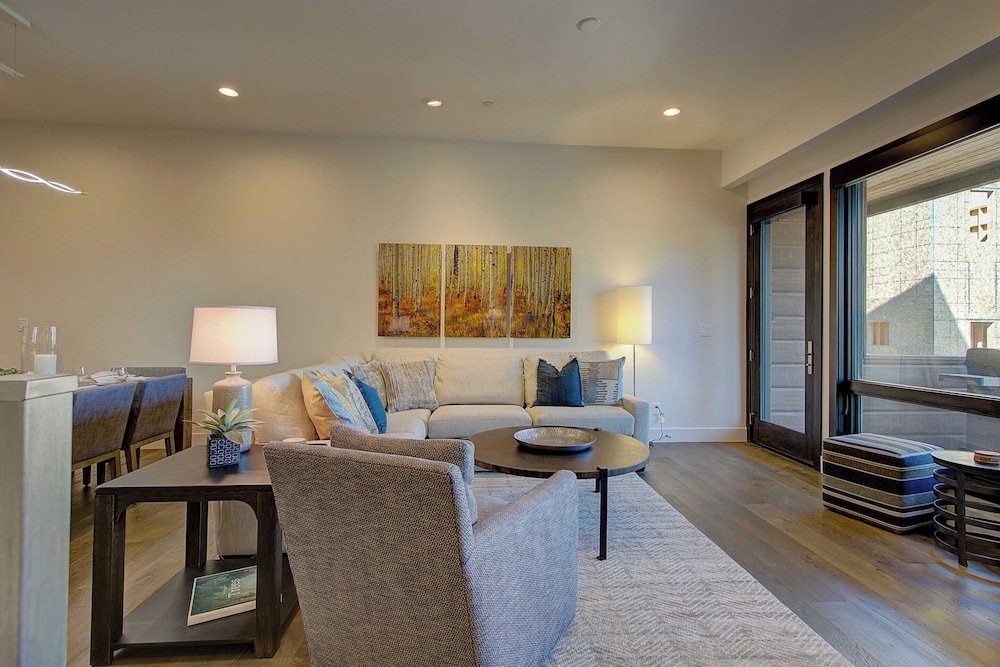 Juniper Landing 3 Bedroom by Avantstay Condo in Park City Mountain Resort w Pool Hot Tub & Gym - photo 18