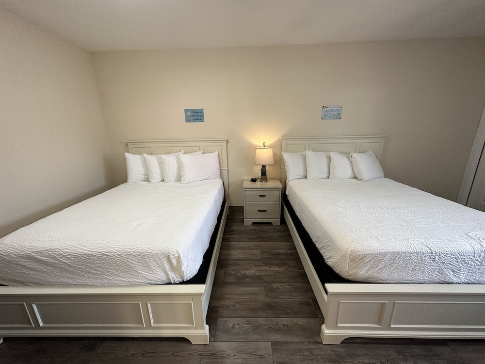 The Coastal Inn and Suites - photo 43