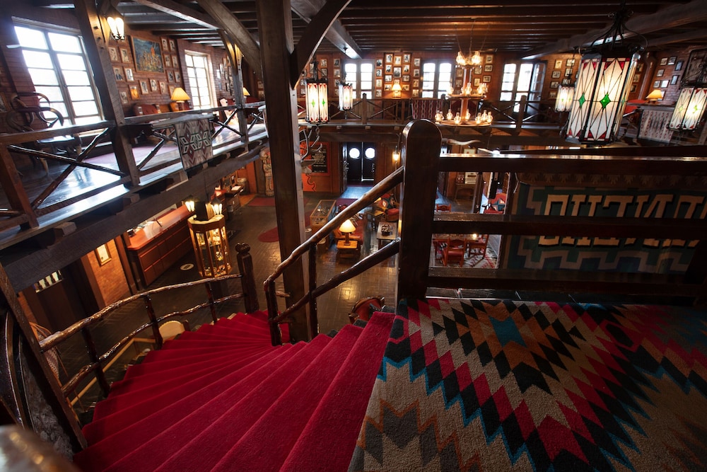 Hotel El Rancho - photo 3