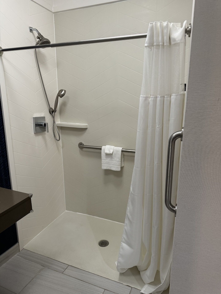Fairfield Inn by Marriott Richmond - photo 12