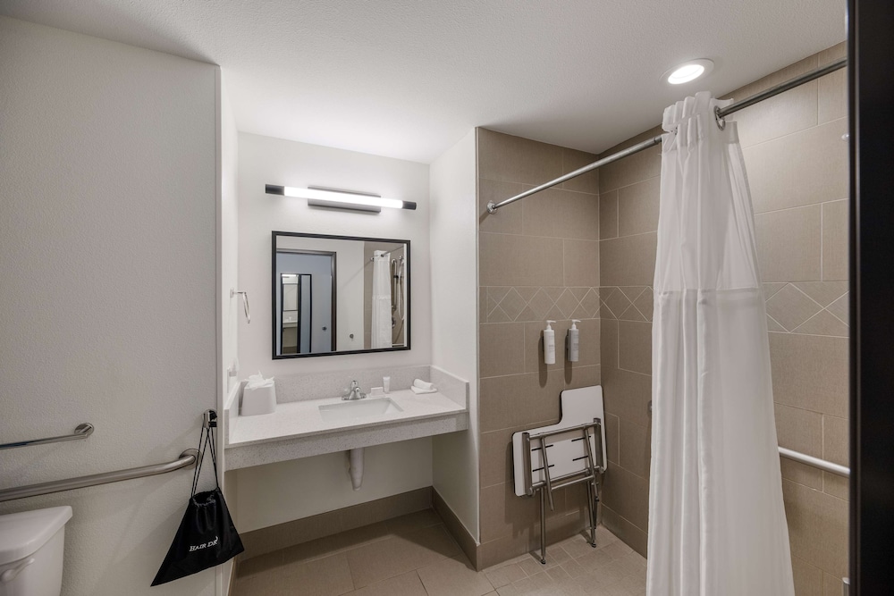 Spark by Hilton Midland South - photo 21