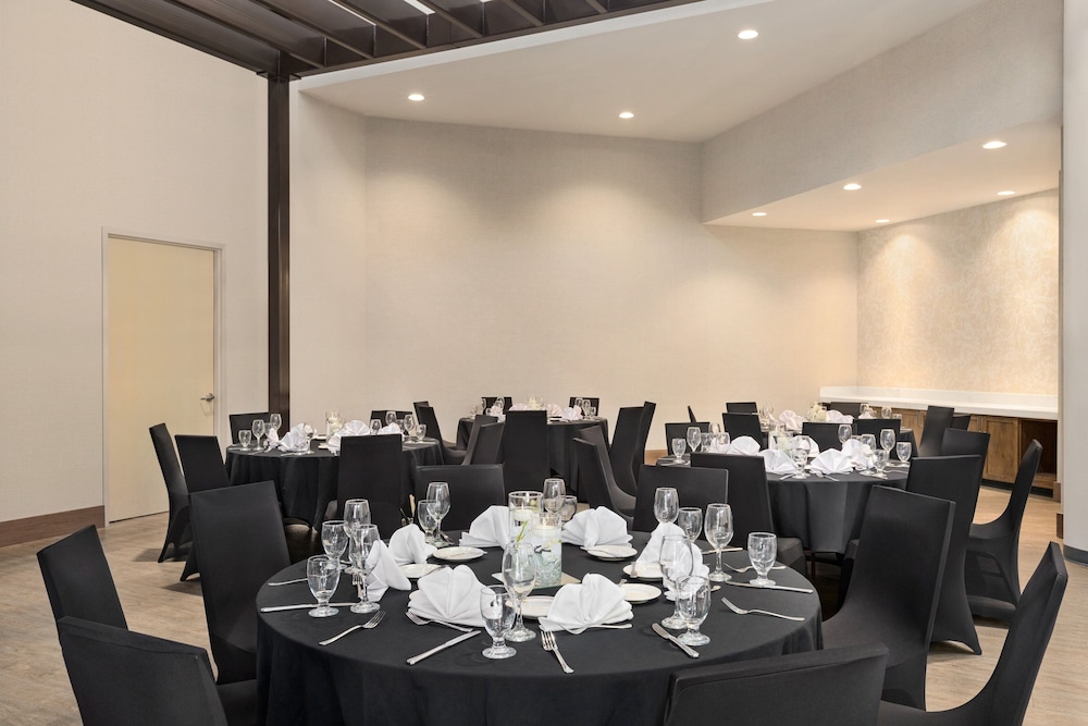 Holiday Inn Orlando International Airport by IHG - photo 95