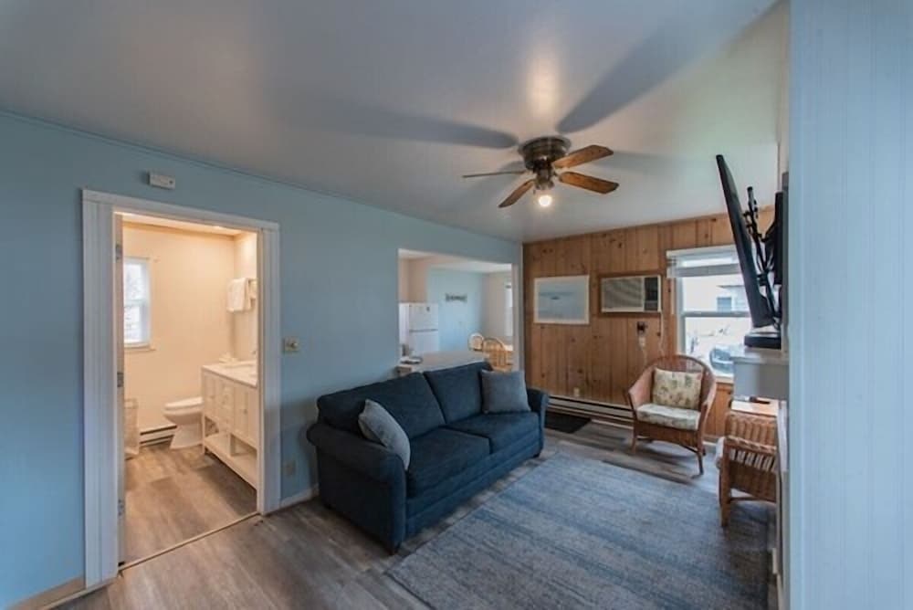 Edgewater Resort - photo 85