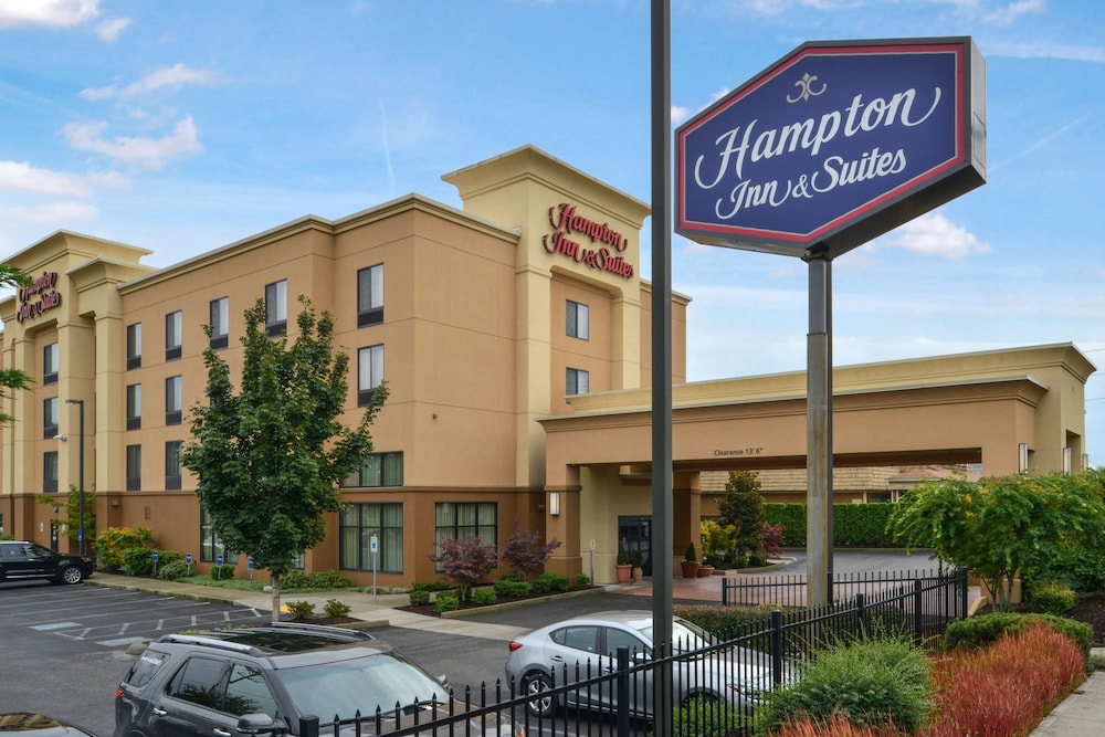 Hampton Inn & Suites Tacoma - featured photo