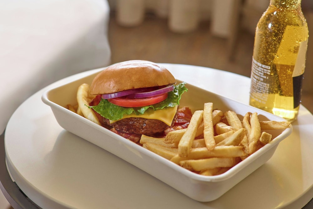 Atlanta Airport Marriott - photo 74