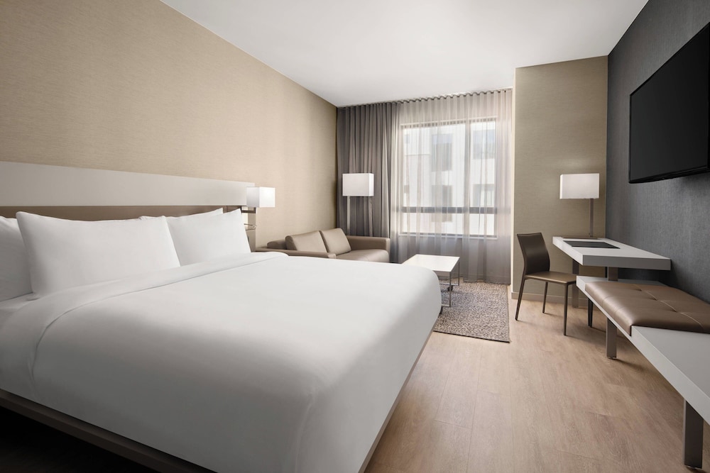AC Hotel by Marriott Santa Rosa Sonoma Wine Country - photo 44