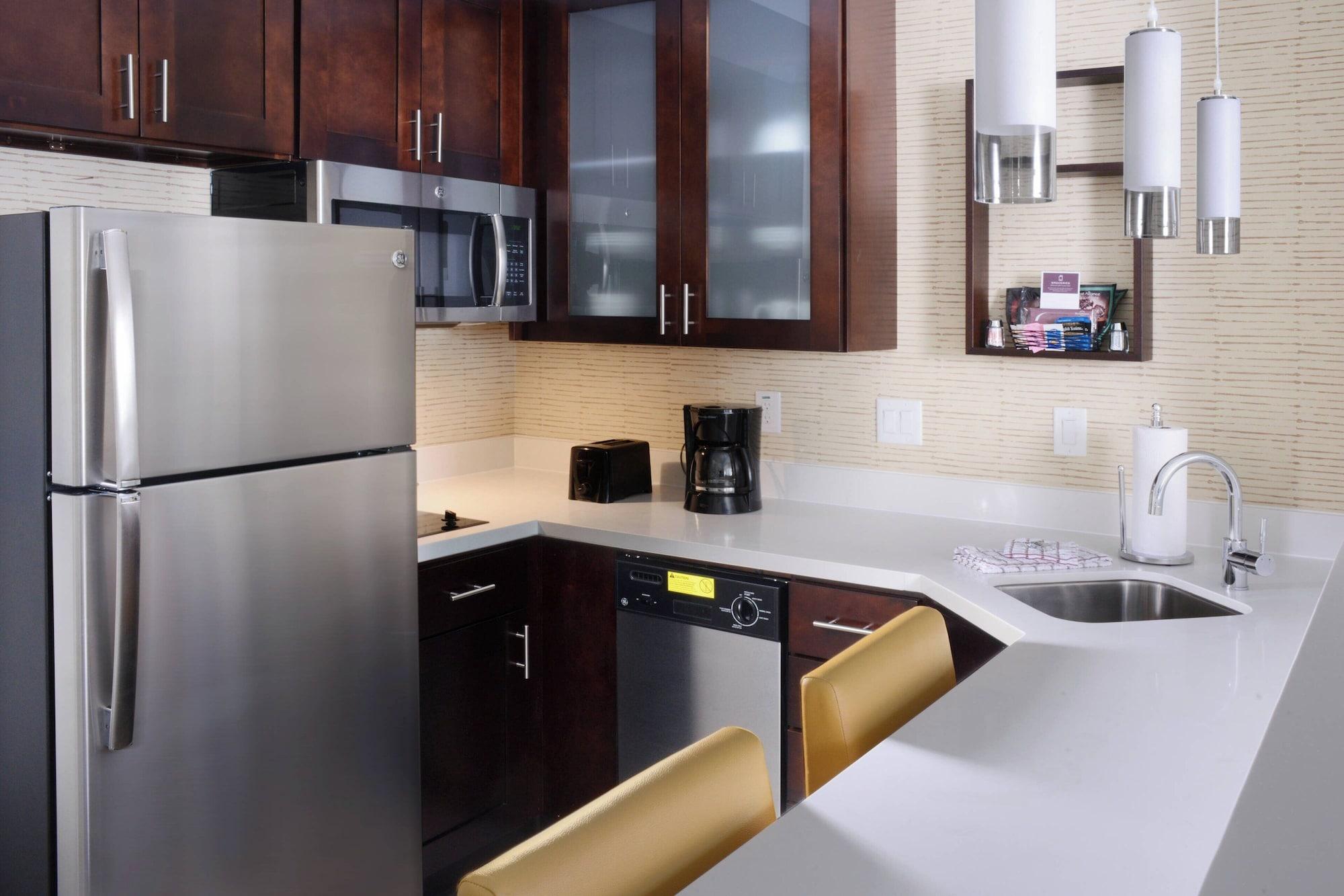 Residence Inn by Marriott Houston Pasadena - photo 12