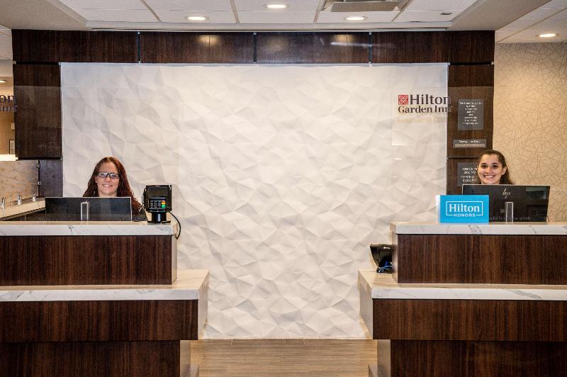 Hilton Garden Inn Fayetteville Fort Bragg - photo 3