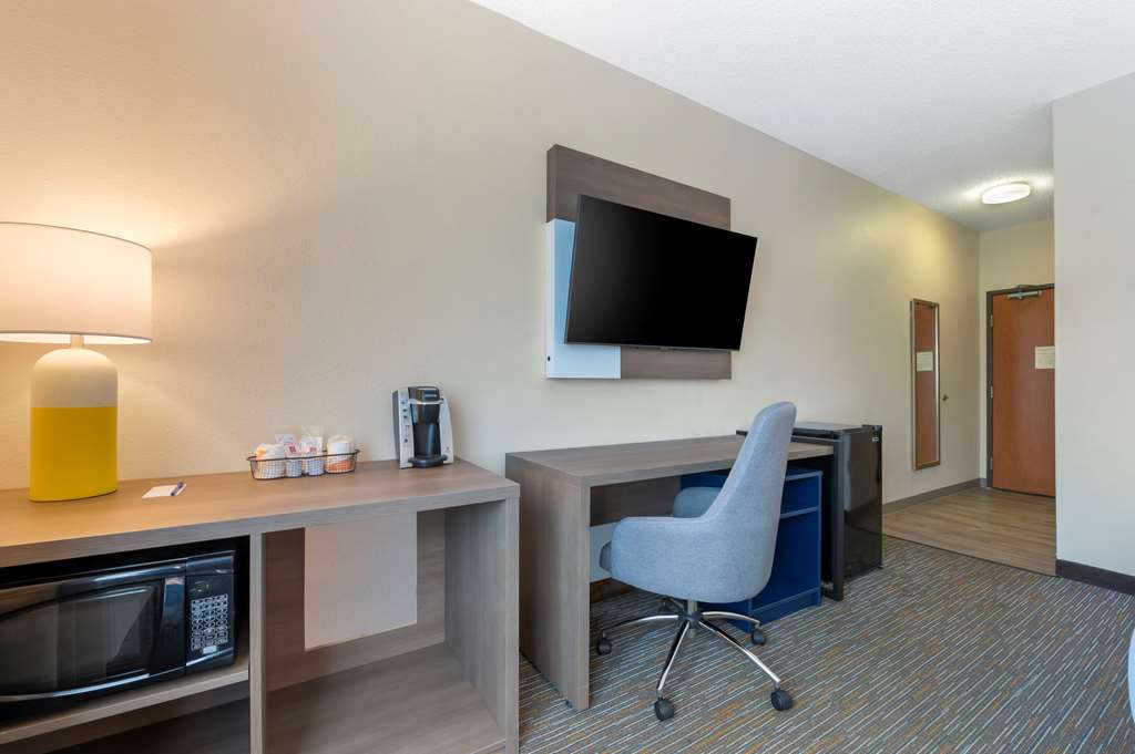 Comfort Inn & Suites Zanesville City Center - photo 10