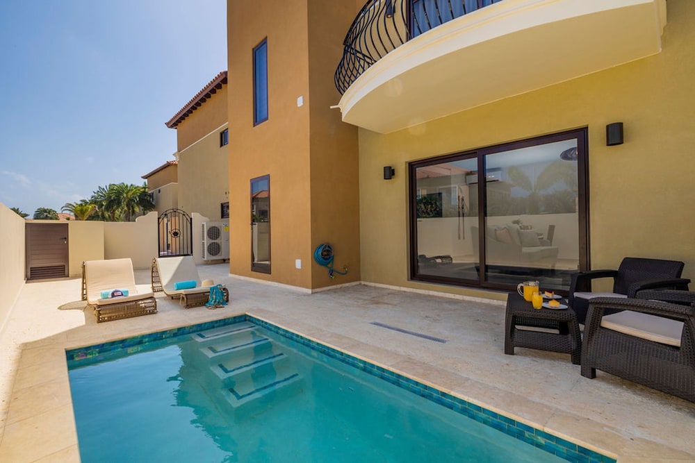 Brand NEW 2br2ba w Private Pool in Gated Community in Noord, Aruba